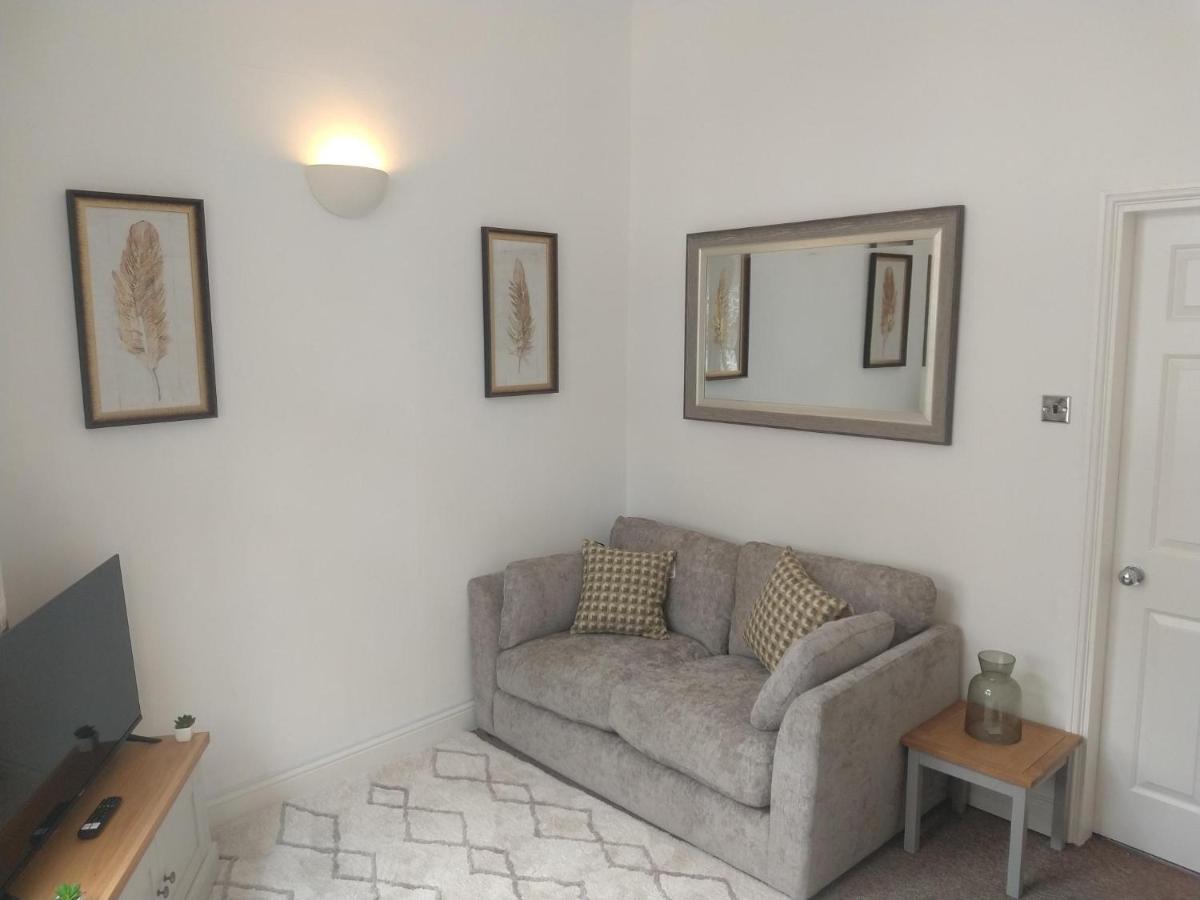 All Saints 2 Bed Apartment In Central Stamford With Parking Buitenkant foto